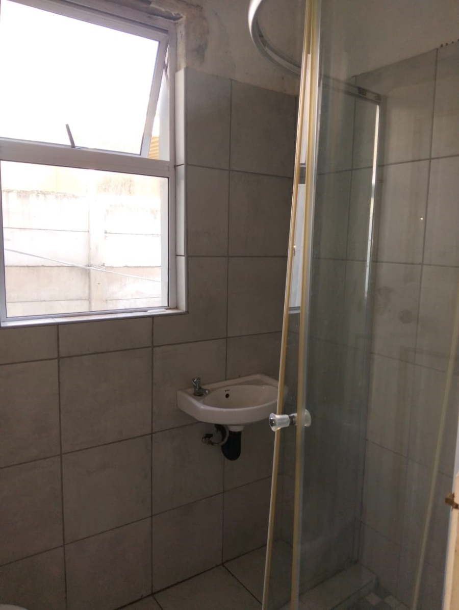 9 Bedroom Property for Sale in Quigney Eastern Cape